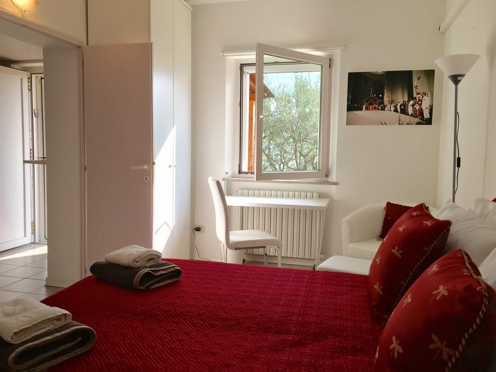 Assisi Villa Randr San Vitale Стая снимка